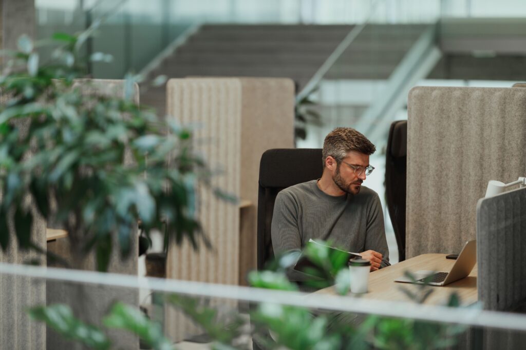 Canal de denuncias en franquicias: ¿qué exige la Ley 2/2023?